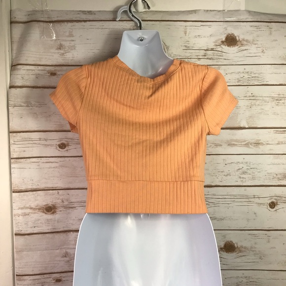 Bundle tops from Forever 21 - Picture 6 of 8